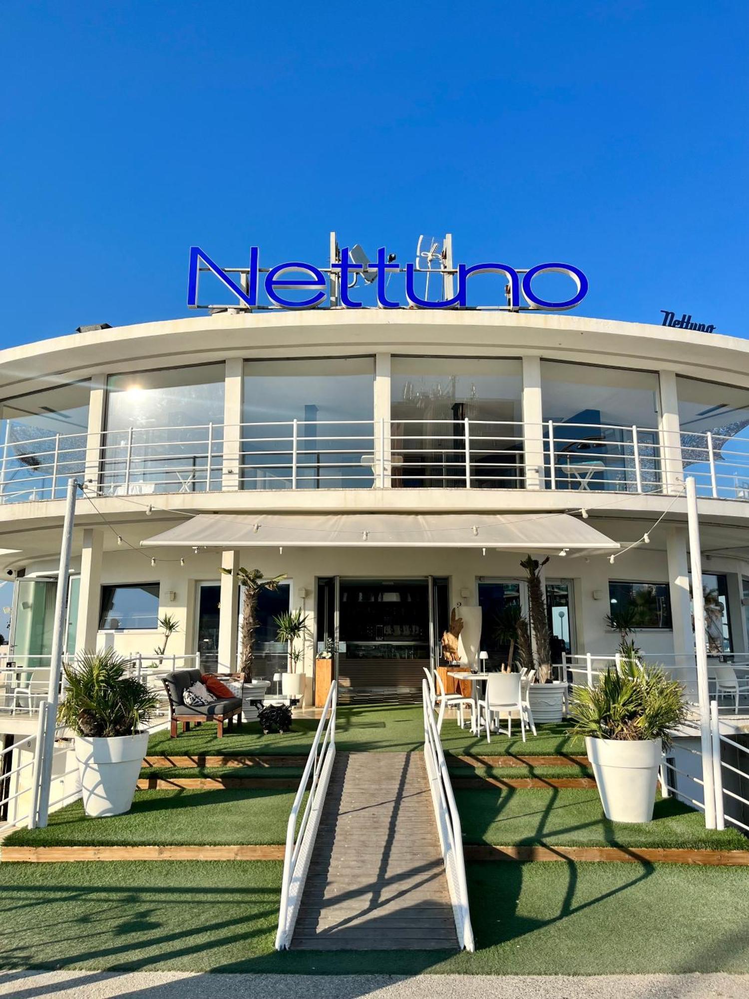 Hotel Columbia Frontemare Rimini Buitenkant foto